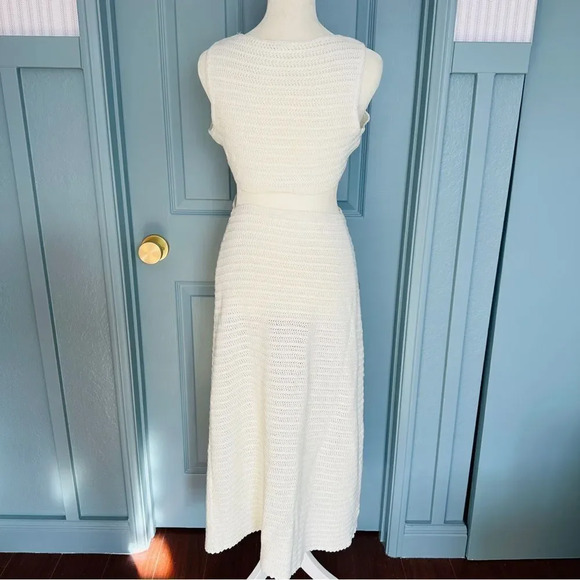 New Devon Windsor Sonya Crochet Cream Cutout Midi Dress - Picture 12 of 15
